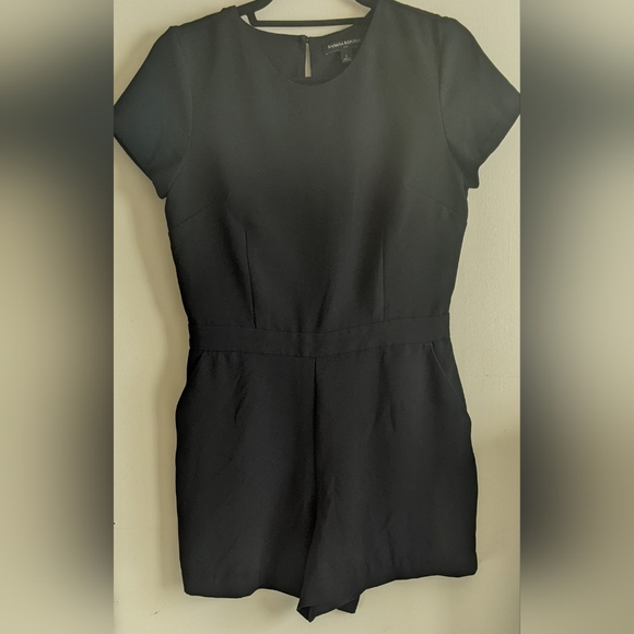 Banana Republic Size: 2 Black color - Picture 1 of 10